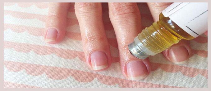Gouttes du champignon des ongles